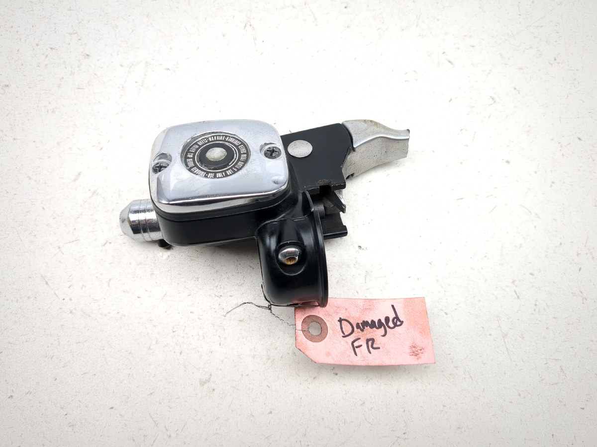00-06 Harley Davidson FLHR Road King Right Front Brake Master Cylinder
