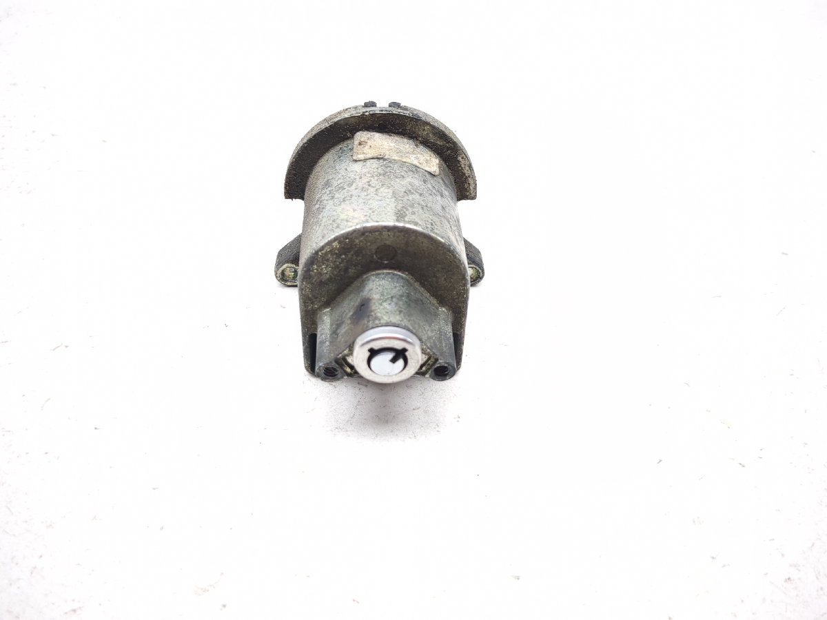 00-06 Harley Davidson FLHR Road King Ignition Lock No Key