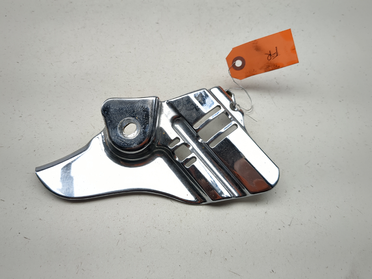 00-06 Harley Davidson FLHR Road King Kuryakyn Front Right Frame Neck Trim Cover