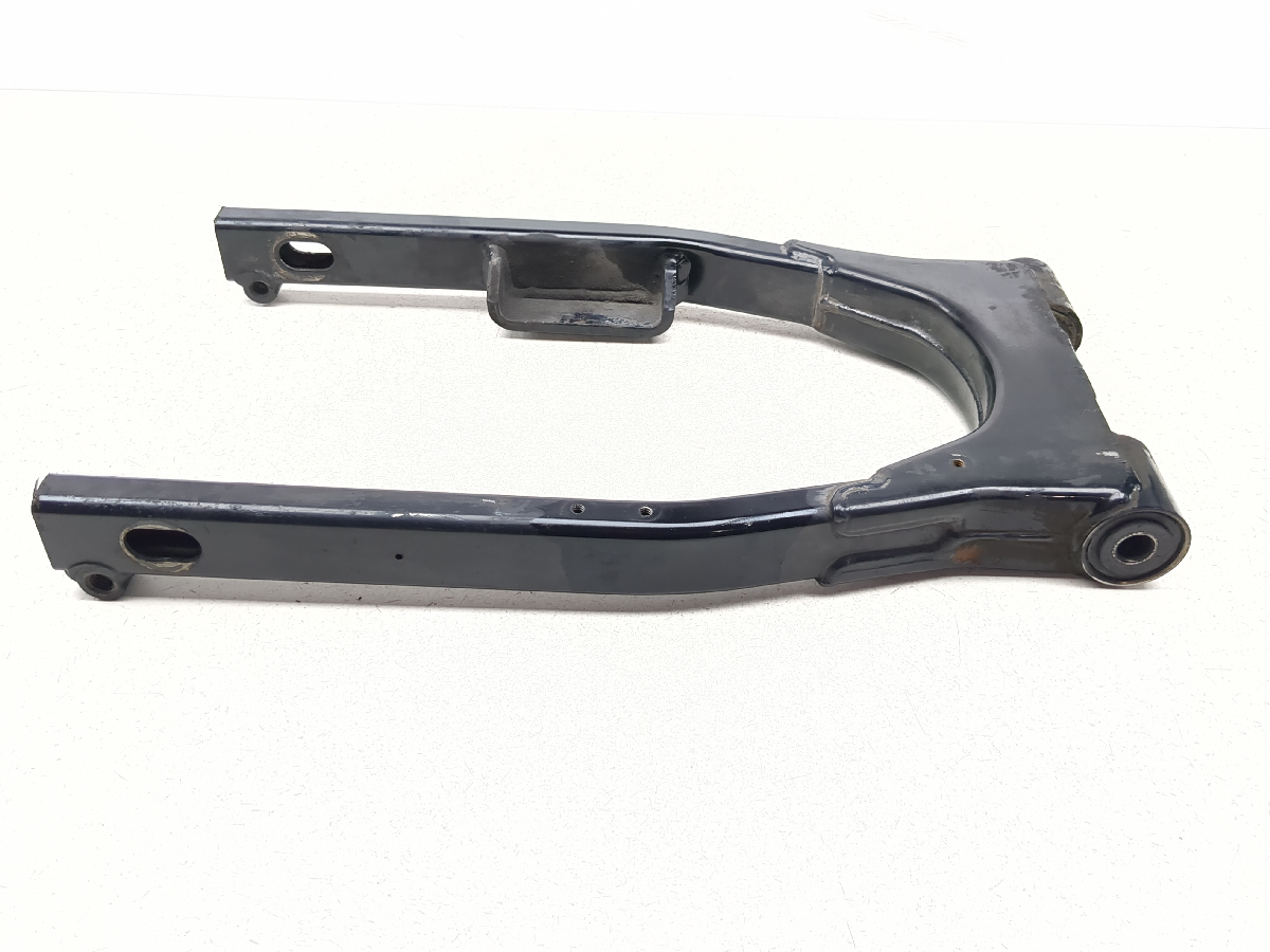 00-06 Harley Davidson FLHR Road King  Rear Wheel Swing Arm Frame