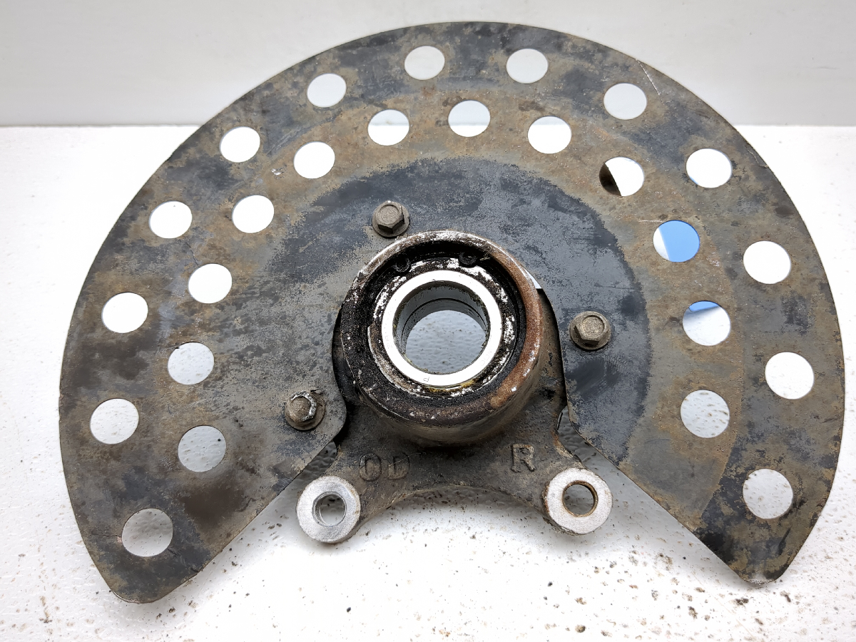18-24 CFMoto ZForce 1000 Front Right Wheel Spindle Knuckle Carrier