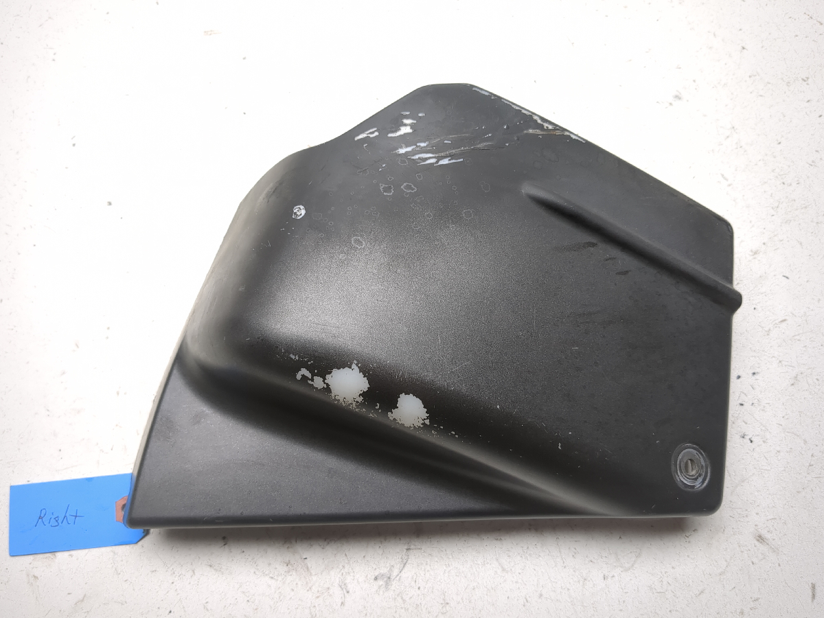 98-08 Yamaha V Star XVS 650 Right Side Lower Seat Cover Panel 4TR-21721-0