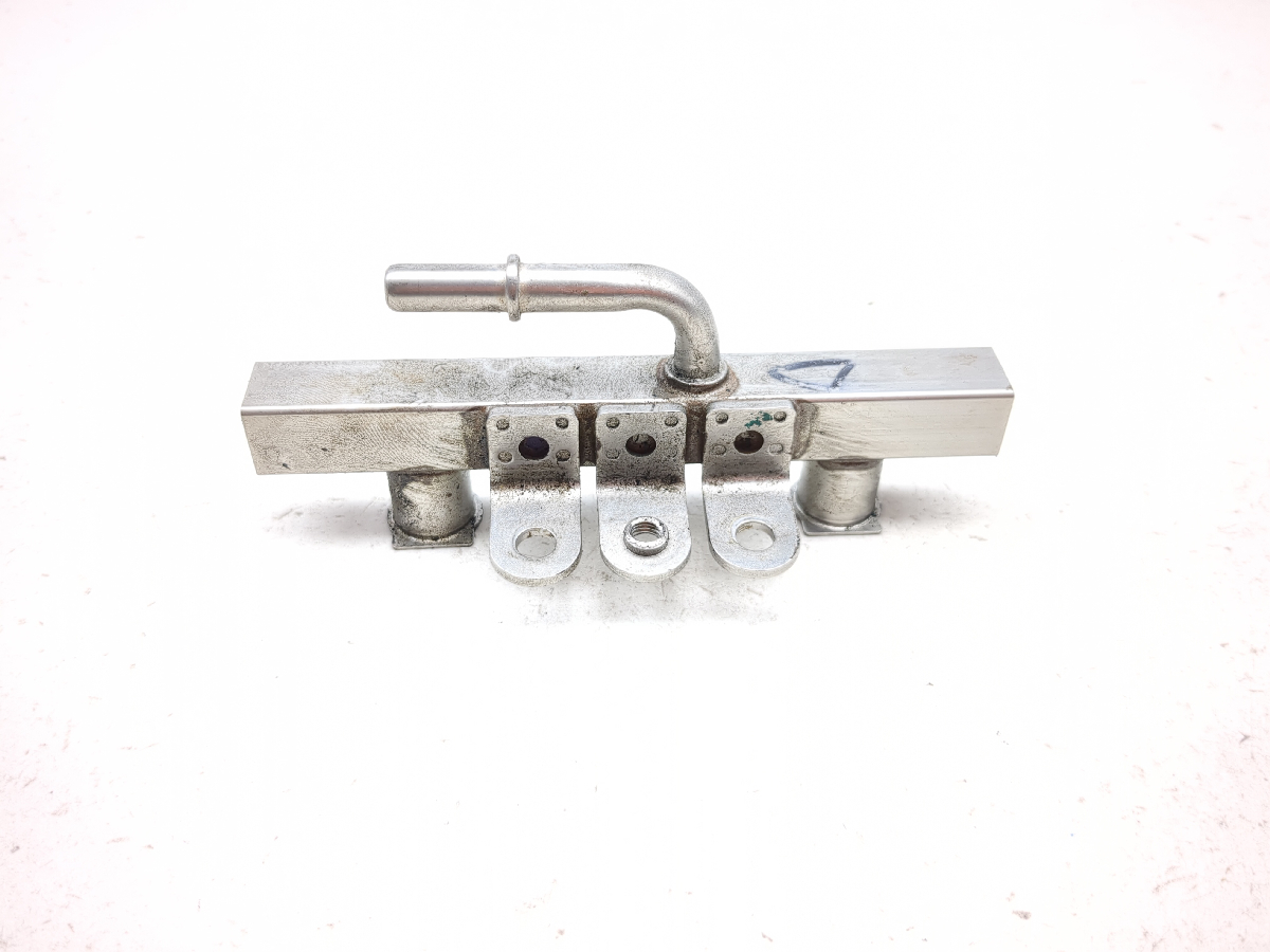 17-25 Benelli TRK 502X Gas Fuel Injector Rail