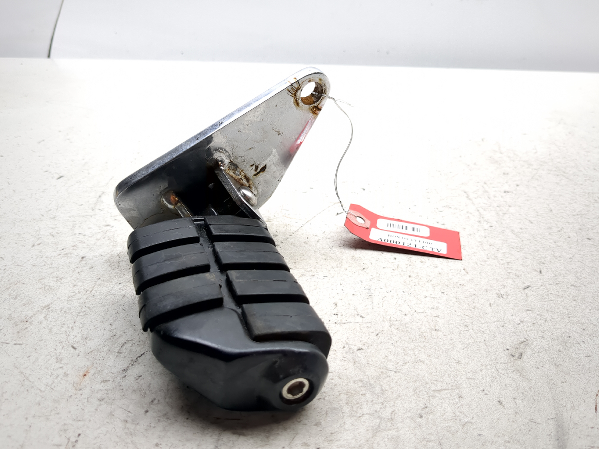 00 Honda Shadow Sabre VT1100 Front Right Driver Foot Peg