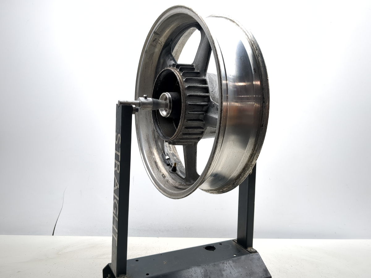 91-03 Honda CB750 Nighthawk 750 Rear Wheel Rim STRAIGHT 17x4.00