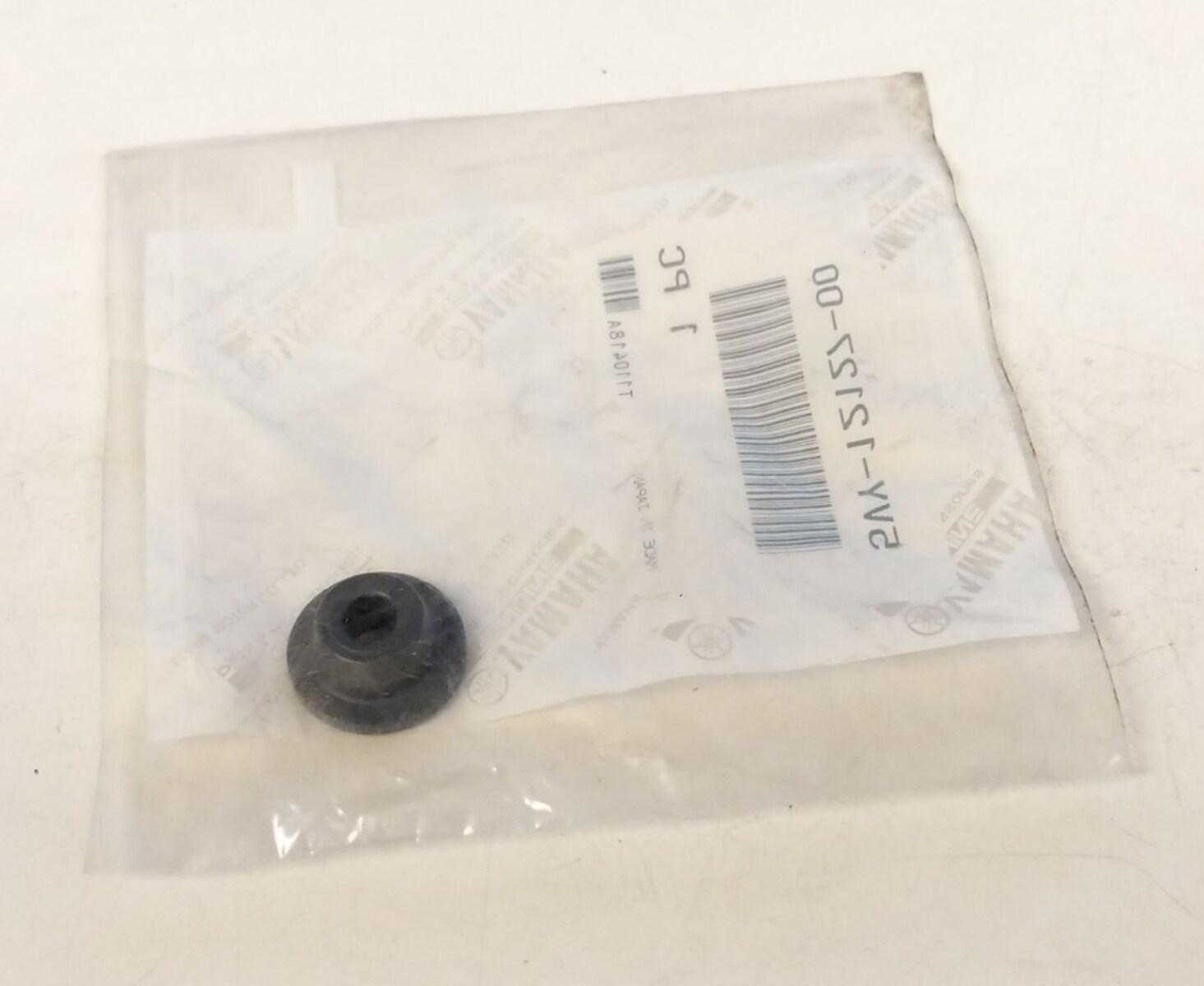 Yamaha RETAINER, VALVE SPRING 5VY-12127-00-00 OEM NEW