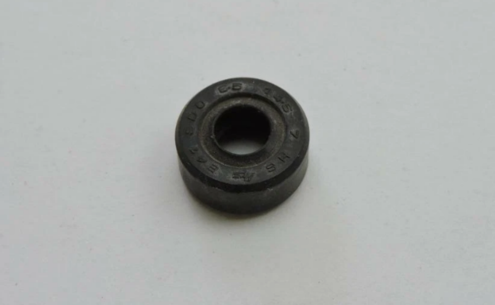 1976-1981 Yamaha XS360 XS400 OEM Oil Seal QTY: 4 93102-06254