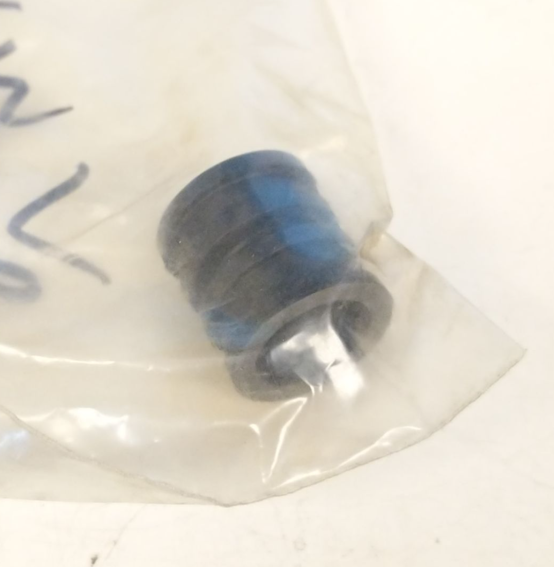 Honda 32702-392-700 - GROMMET, METER BRACKET QTY 2