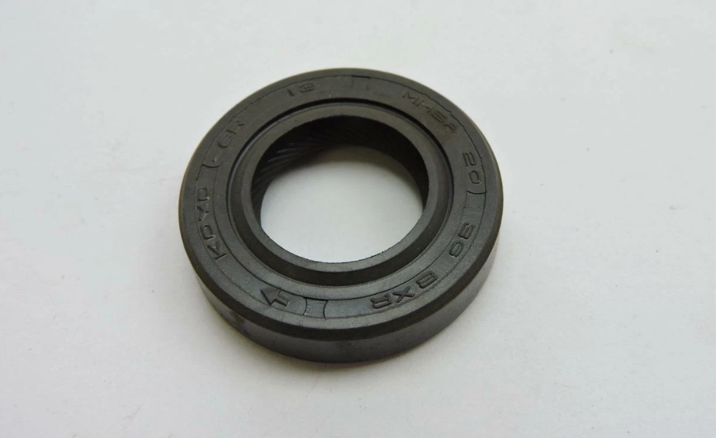Yamaha RC100, KT100 OEM Oil Seal QTY: 2 93102-20158