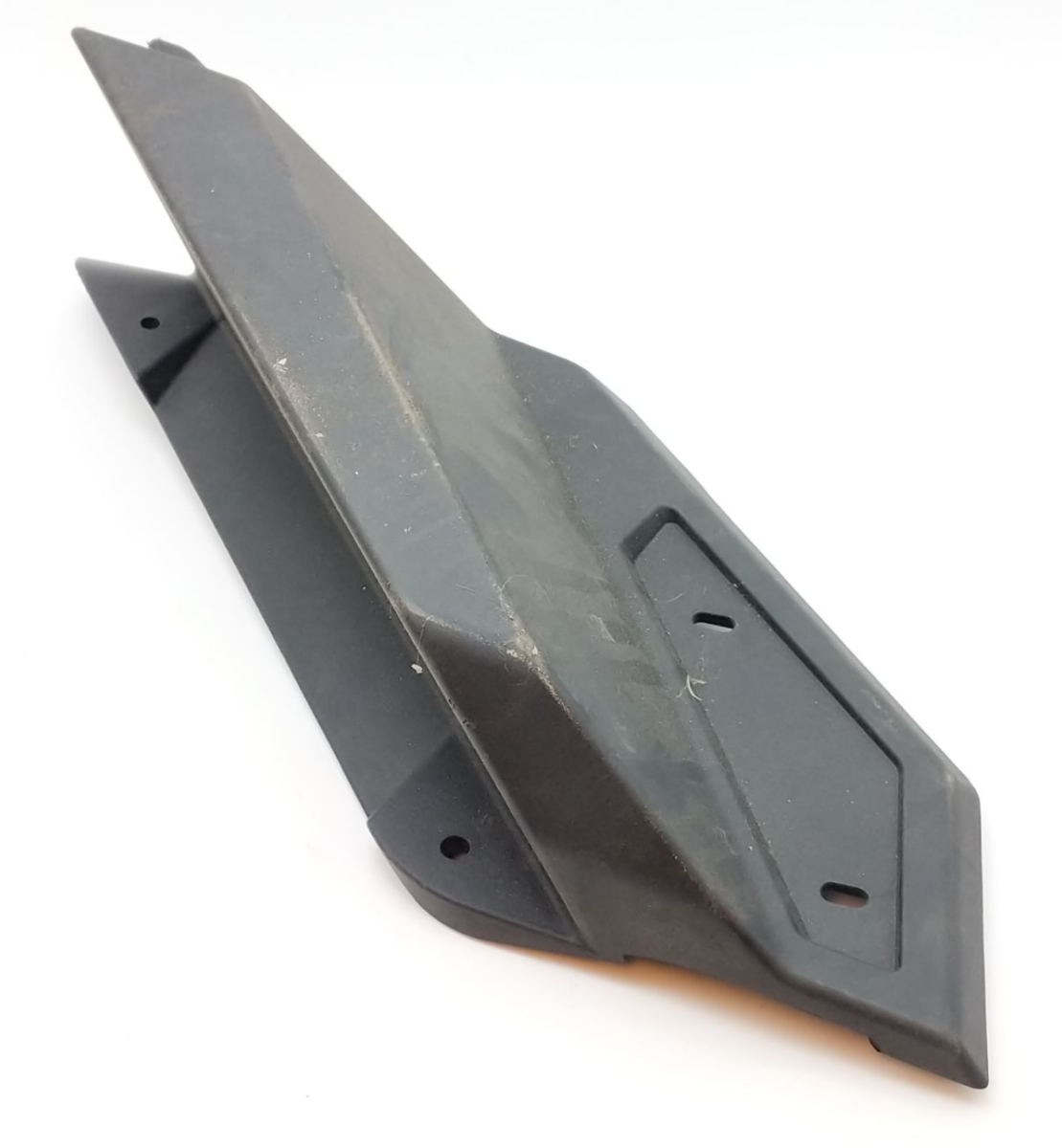OEM CAN-AM FENDER FLAIR, REAR LOWER RH MAVERICK X3 705010556