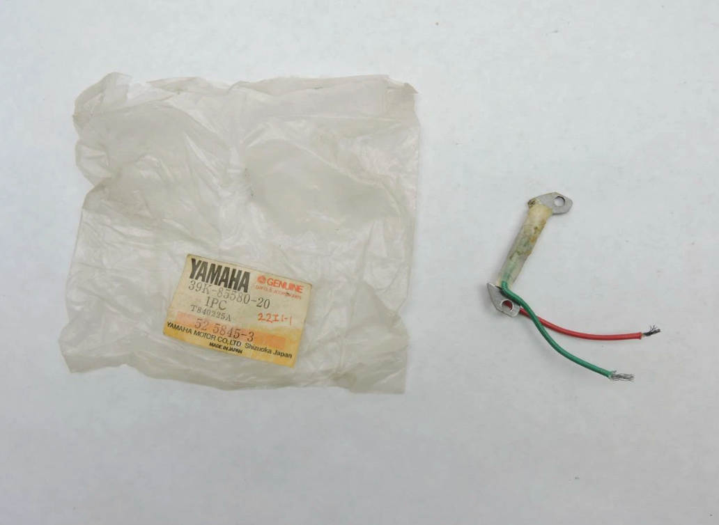 1984-1992 YAMAHA OEM PULSER COIL YZ80 / 39K-85580-20