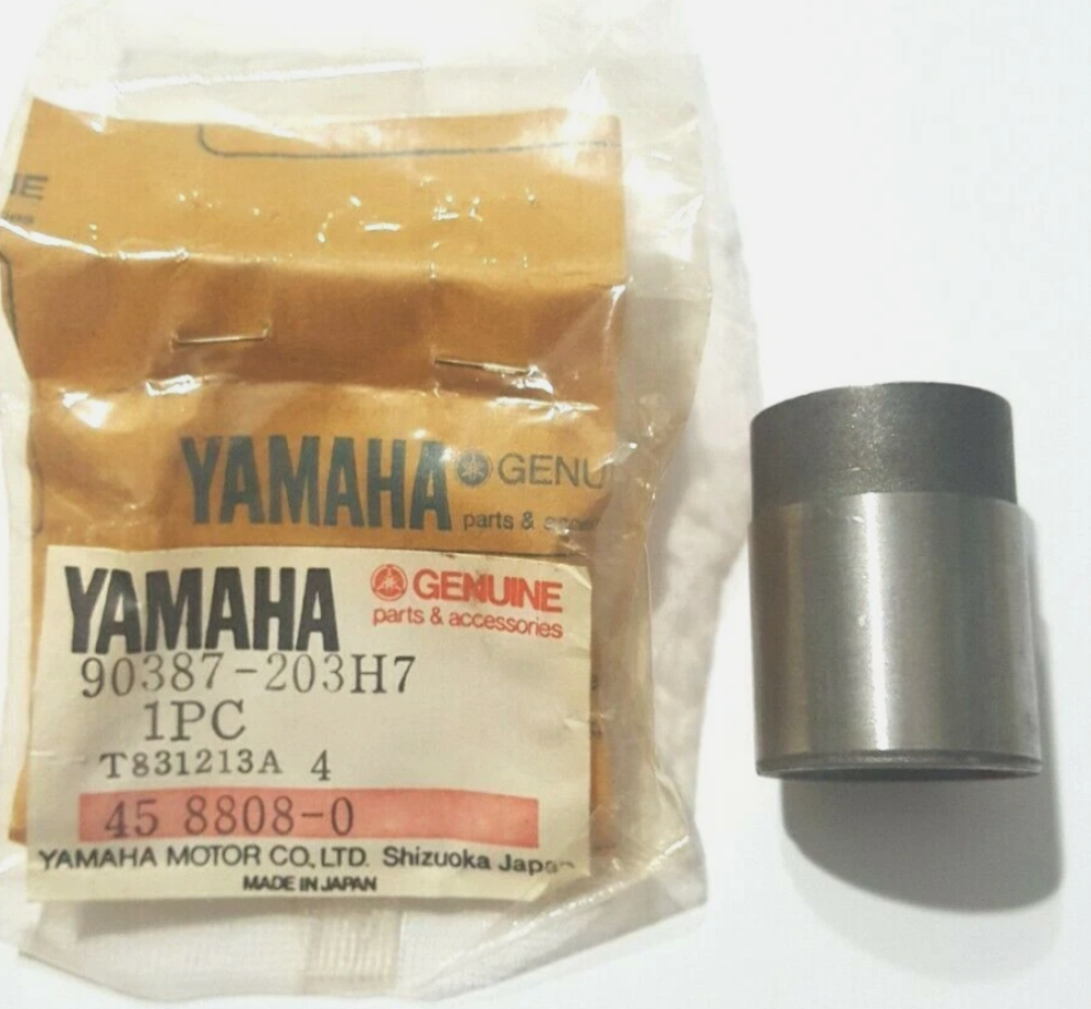 Yamaha Rear Wheel Collar NOS 90387-203H7 QTY 2
