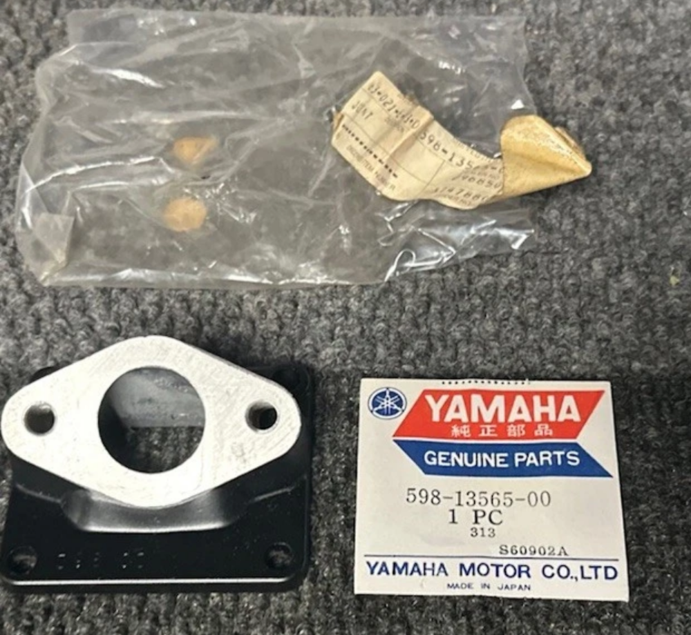 NOS Genuine Yamaha Intake Joint 1976 YZ80 Competition 598-13565-00