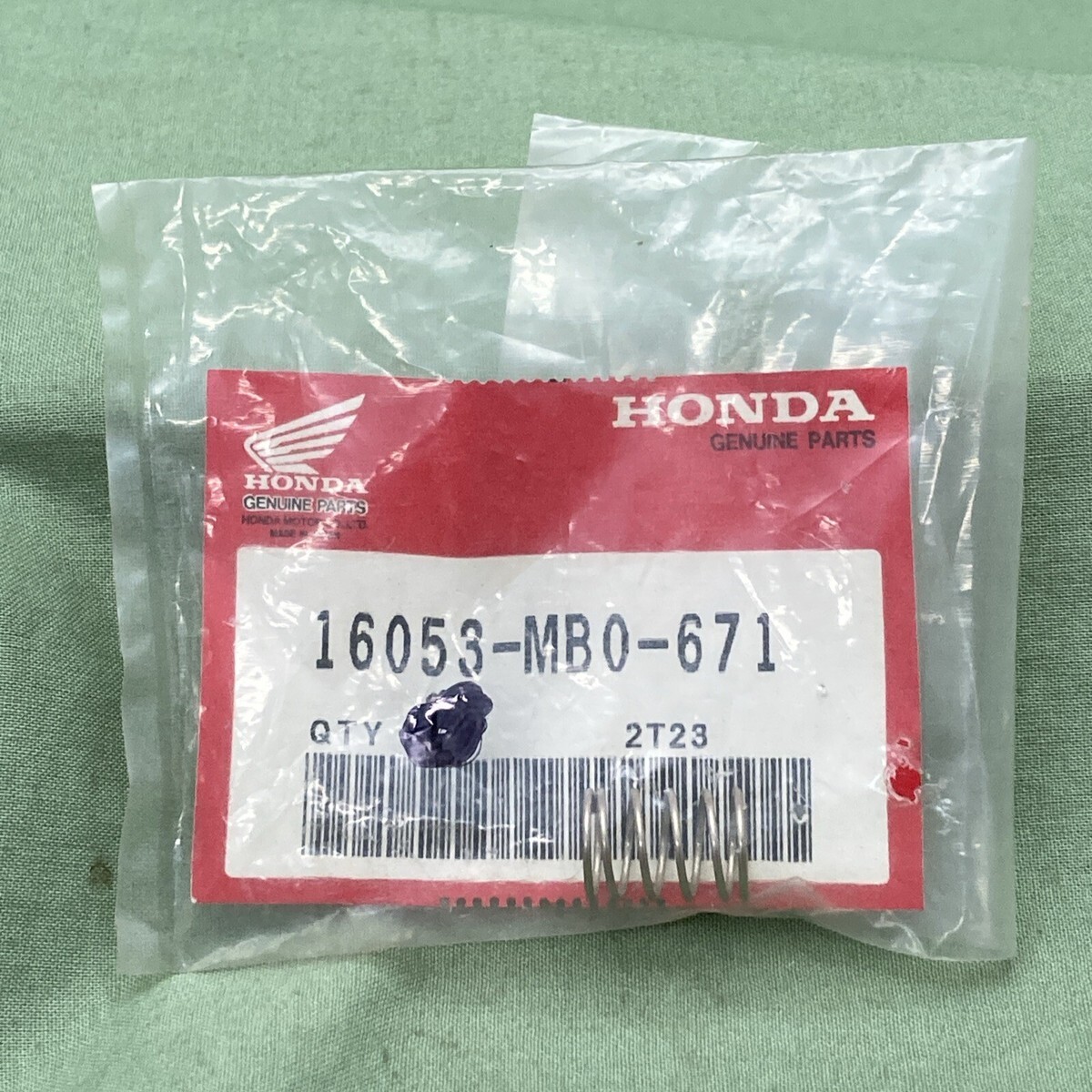 Honda SPRING 16053-MB0-671 OEM QTY 2