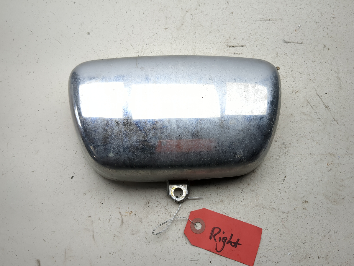 94-04 Honda VF750C Magna 750 Engine Motor Right Side Carburetor Cover