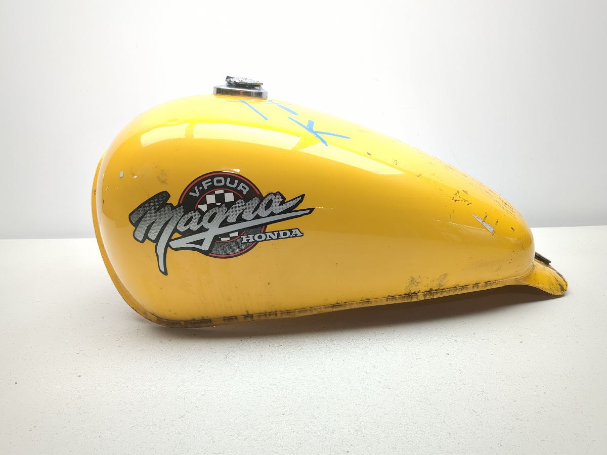 94-04 Honda VF750C Magna 750 Gas Fuel Tank Petrol Reservoir No Key