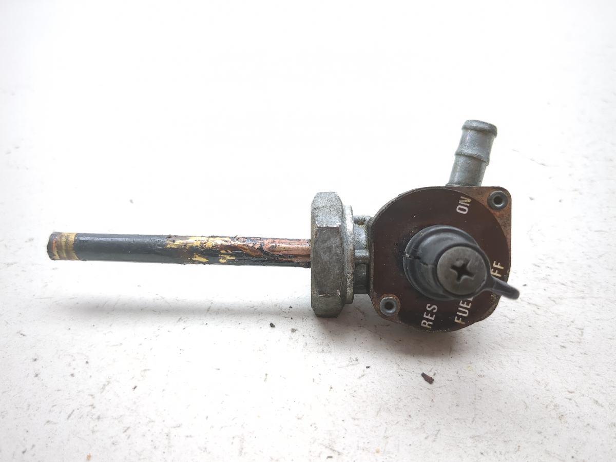 94-04 Honda VF750C Magna 750  Petcock Gas Fuel Shut Off