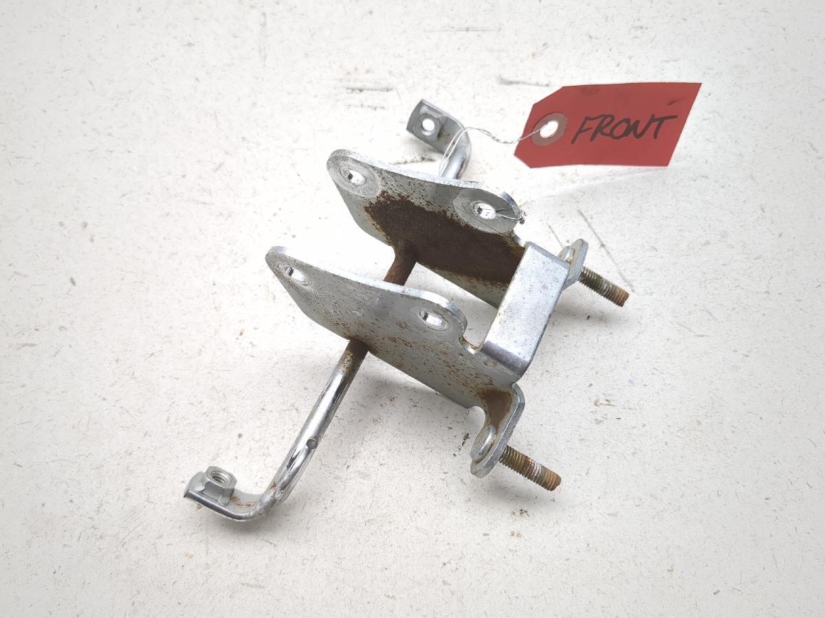 94-04 Honda VF750C Magna 750 Front Upper Mirror Gauge Mount Bracket Holder TRSH PL