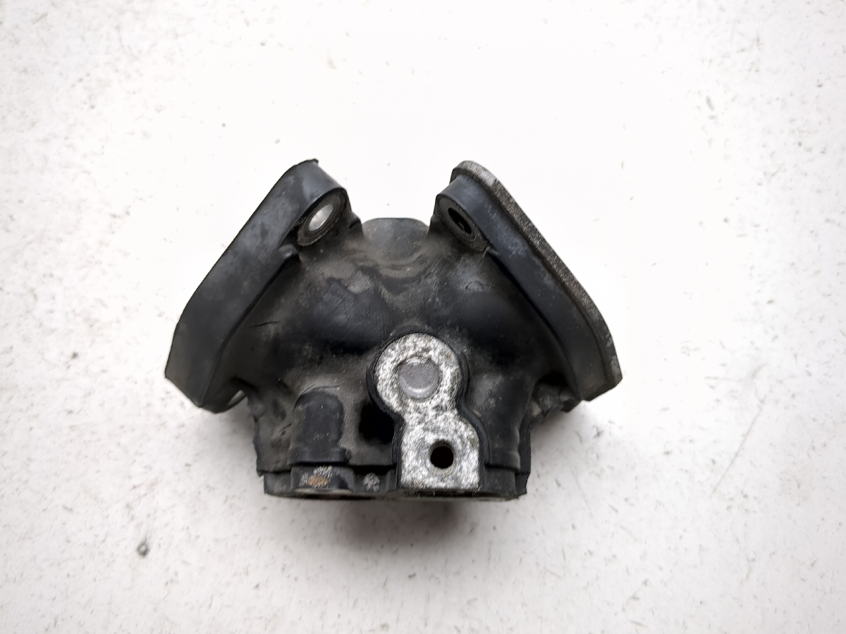 10-25 Honda VT750 Shadow Aero 750 Air Intake Manifold