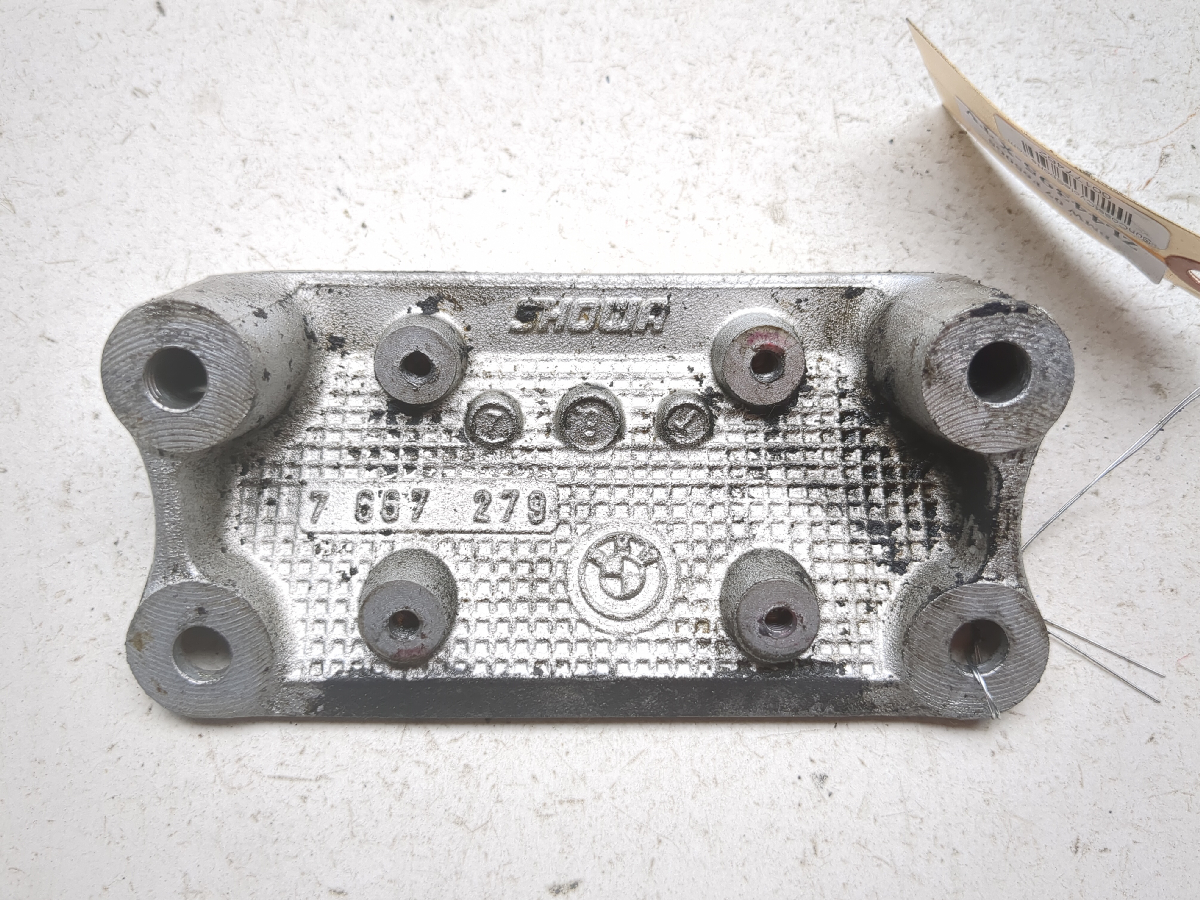 01-12 BMW F650 GS F650GS Front Stabilizer Mount Bracket 7667279