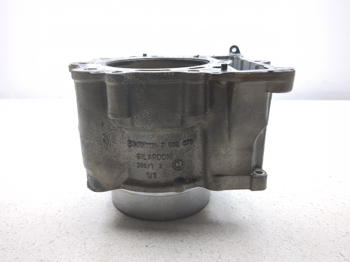 01-12 BMW F650 GS F650GS Engine Motor Cylinder Head Jug