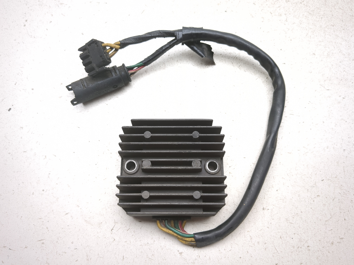 01-12 BMW F650 GS F650GS Voltage Regulator Rectifier SH541SC