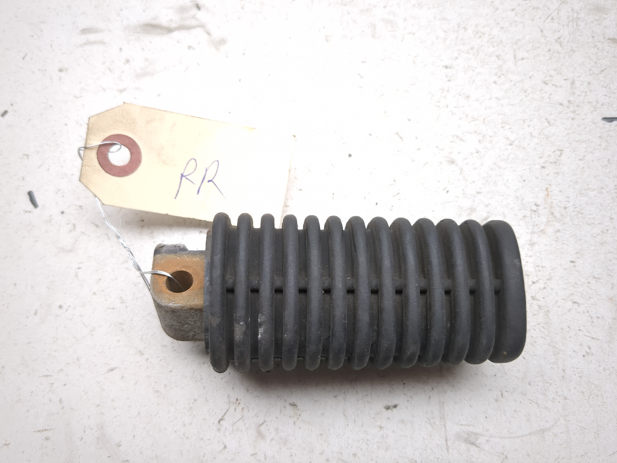 01-12 BMW F650 GS F650GS Rear Right Passenger Foot Peg 23104012 467123104012