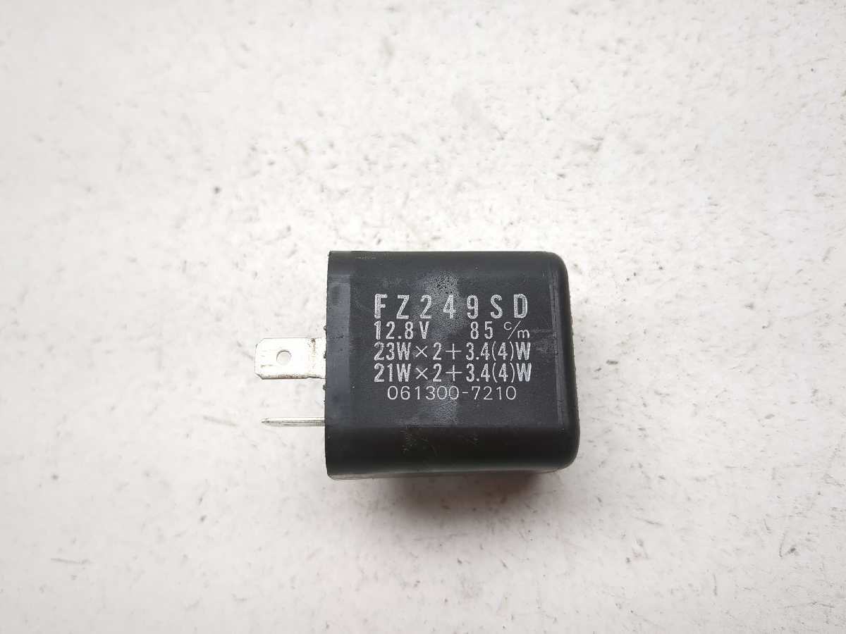 15-20 Suzuki DR200S DR 200 NIPPONDENSO Relay 061300-7210 TRSH PL