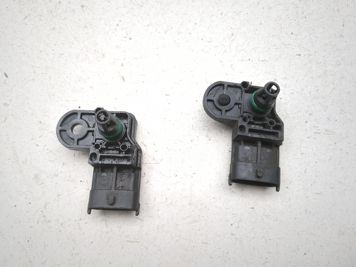 13-15 Ducati Hypermotard 821 MAP MAF Mass Air Flow Pressure Sensors 55219296