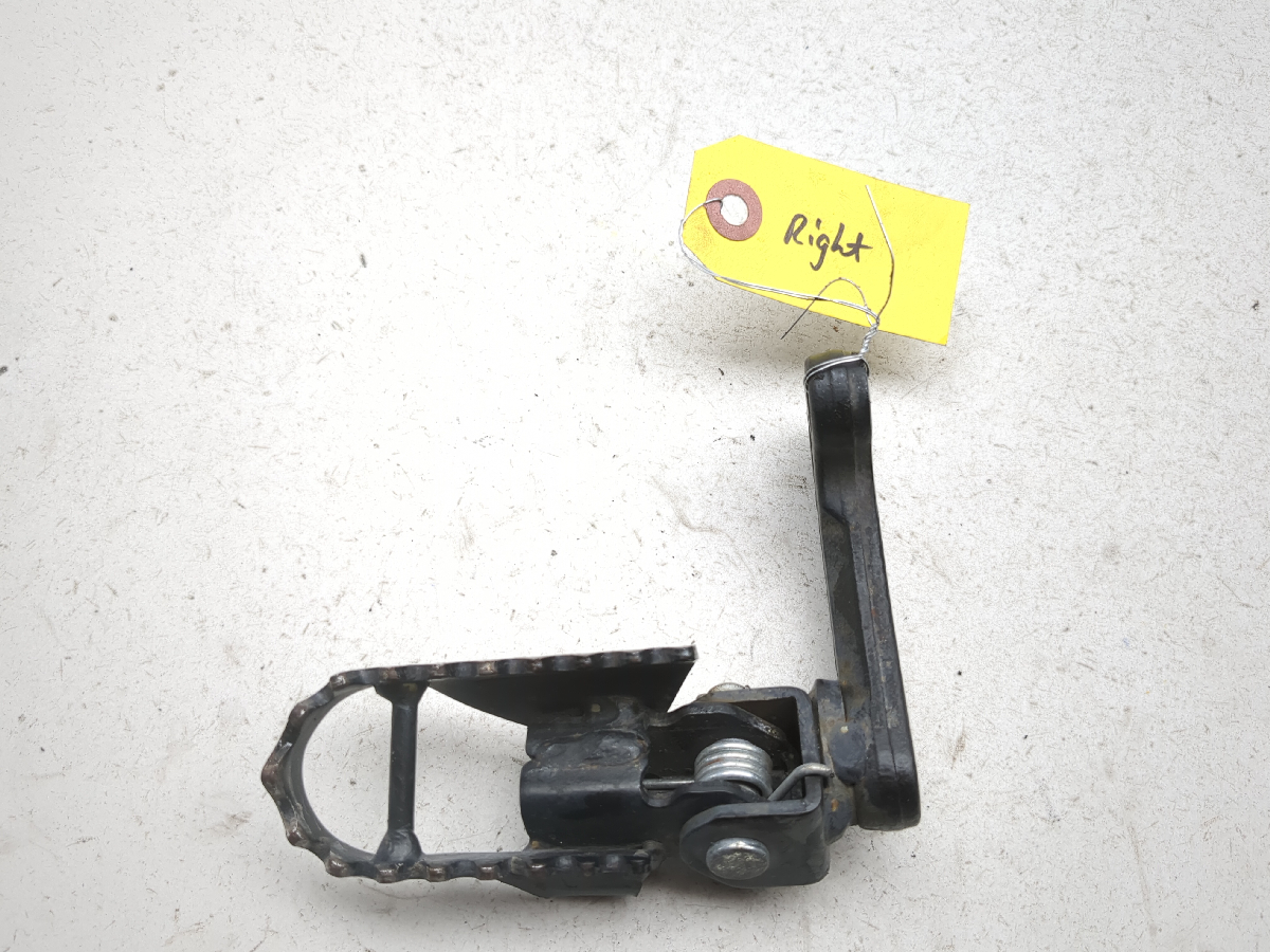 15-20 Suzuki DR200S DR 200 Front Right Driver Foot Peg TRSH PL