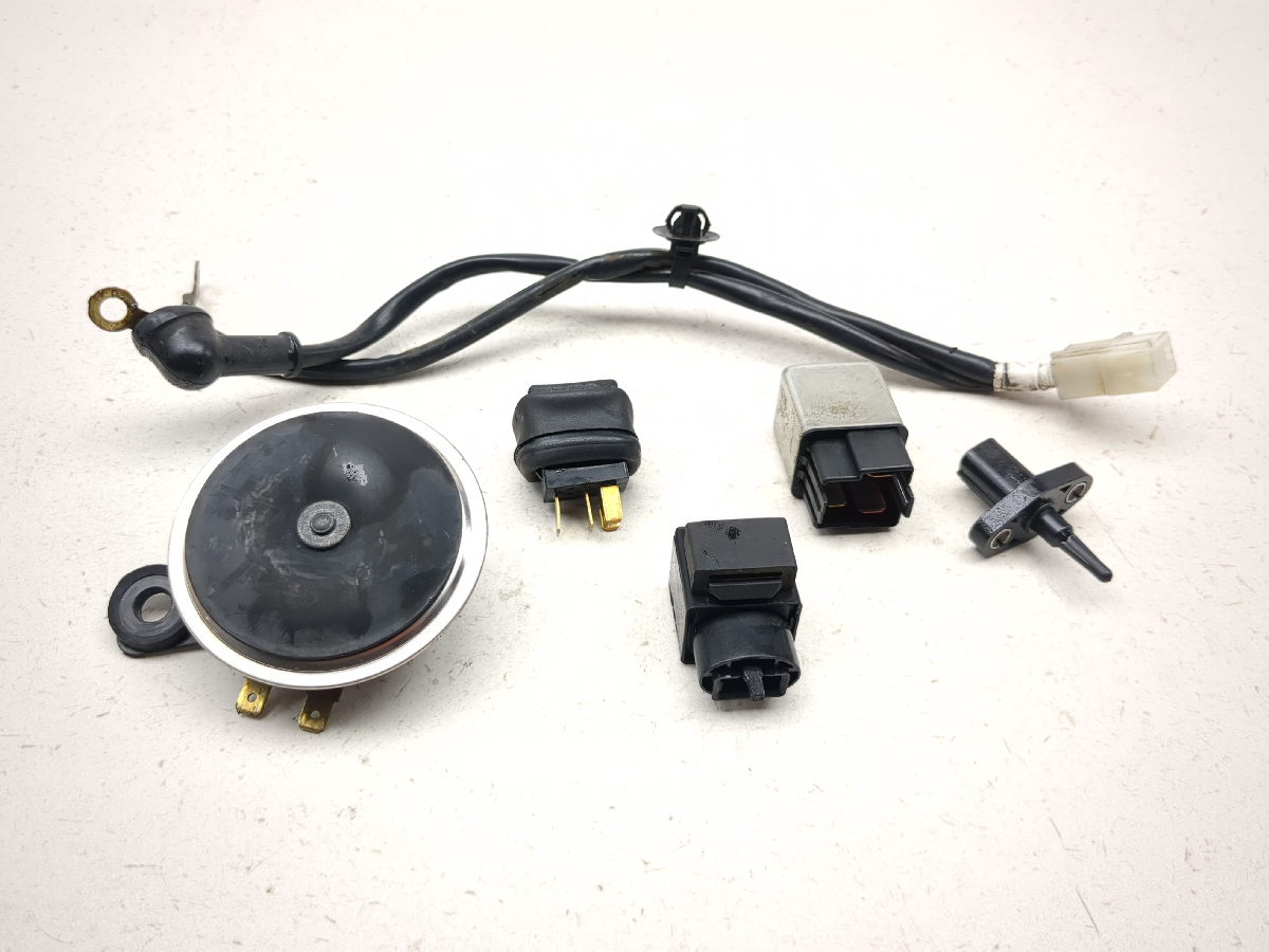 19-21 Honda Z125 Monkey Relay Set Horn Battery