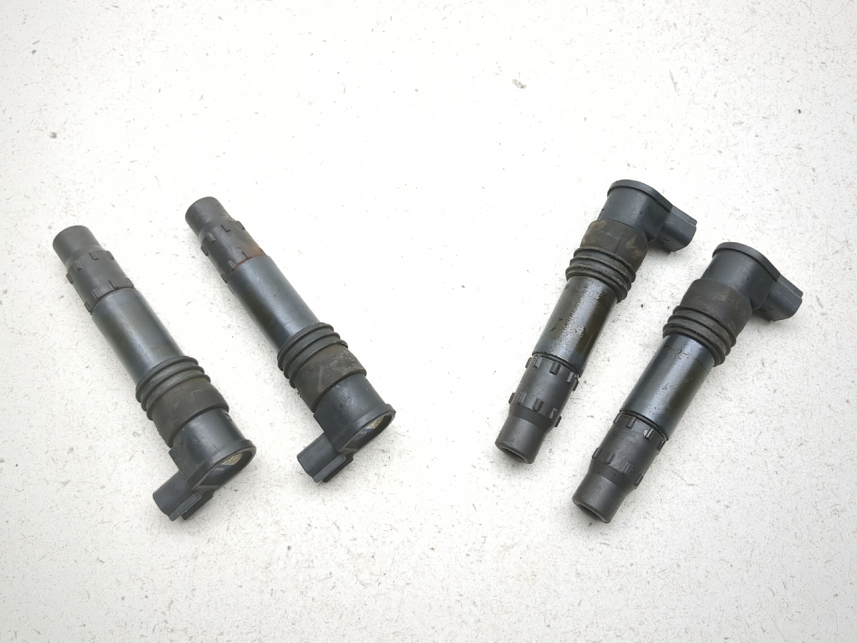 04 05 Suzuki GSXR 600 750 Ignition Coil Plugs Packs 129700-4400
