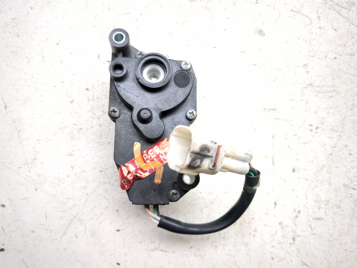 06-16 Kawasaki Vulcan 900 VN900C TPS Throttle Position Sensor Actuator 118105