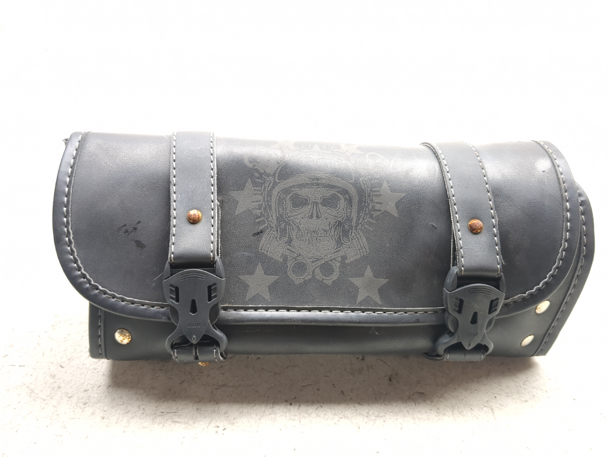 06-16 Kawasaki Vulcan 900 VN900C Aftermarket Windshield Storage Bag Acsessory