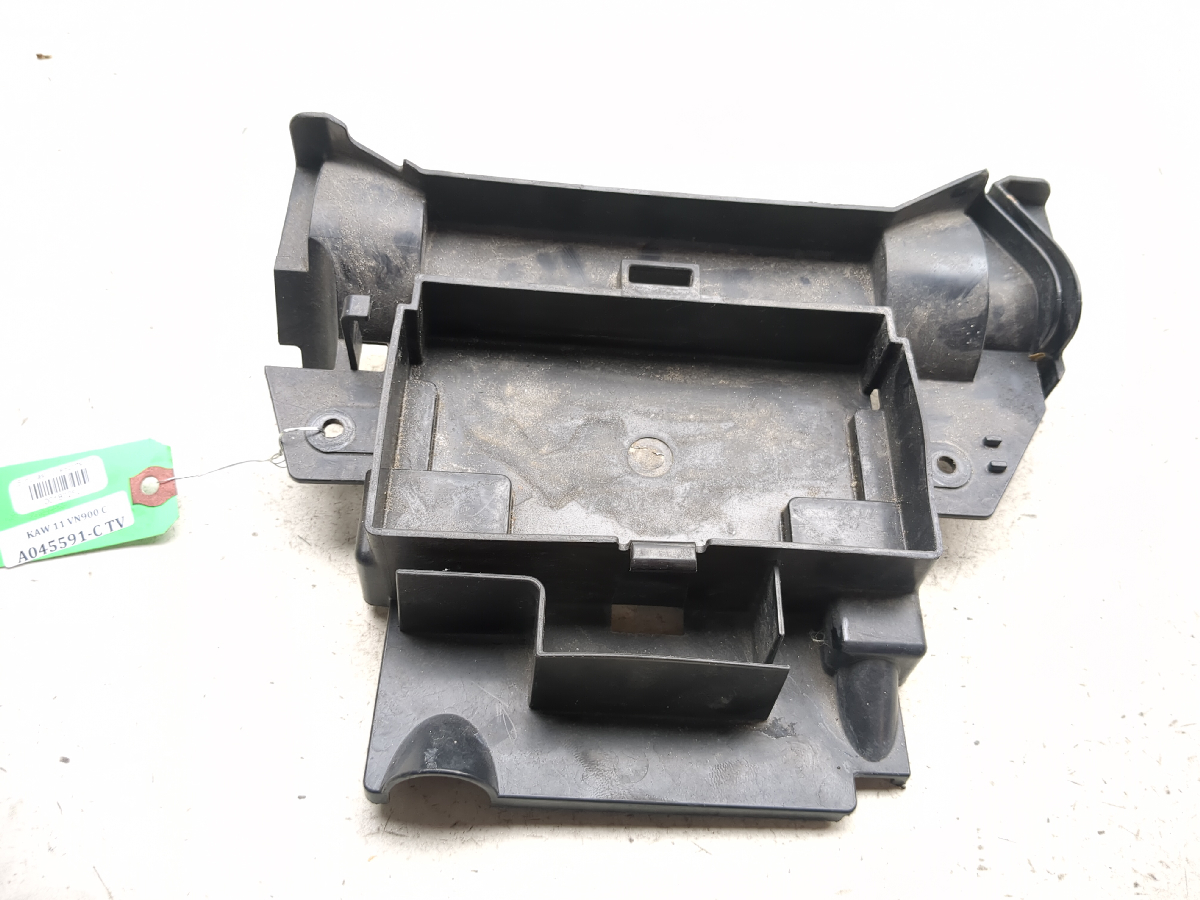 06-16 Kawasaki Vulcan 900 VN900C Battery Box Tray Case and Tool Cover 14091-0733