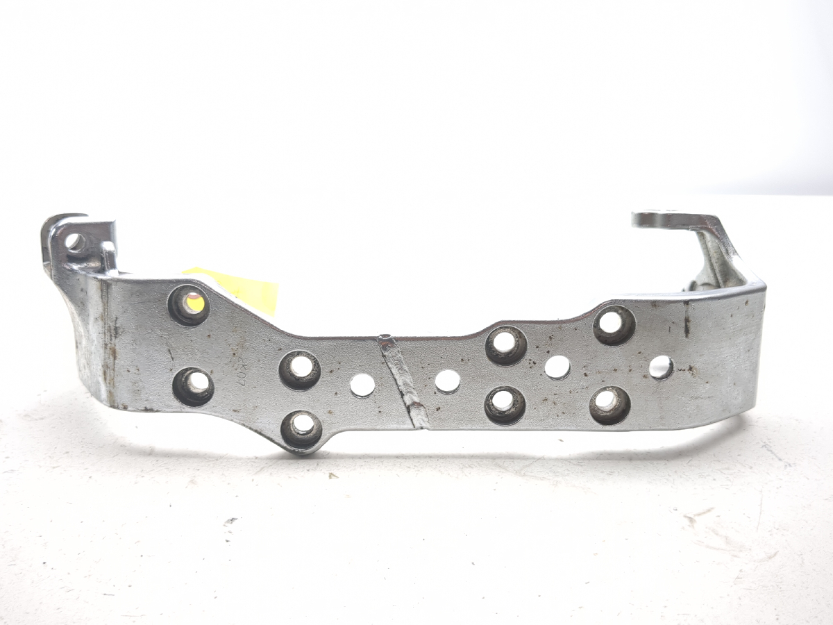 92-04 Suzuki VS800 Intruder Front Foot Peg Mount Bracket Holder