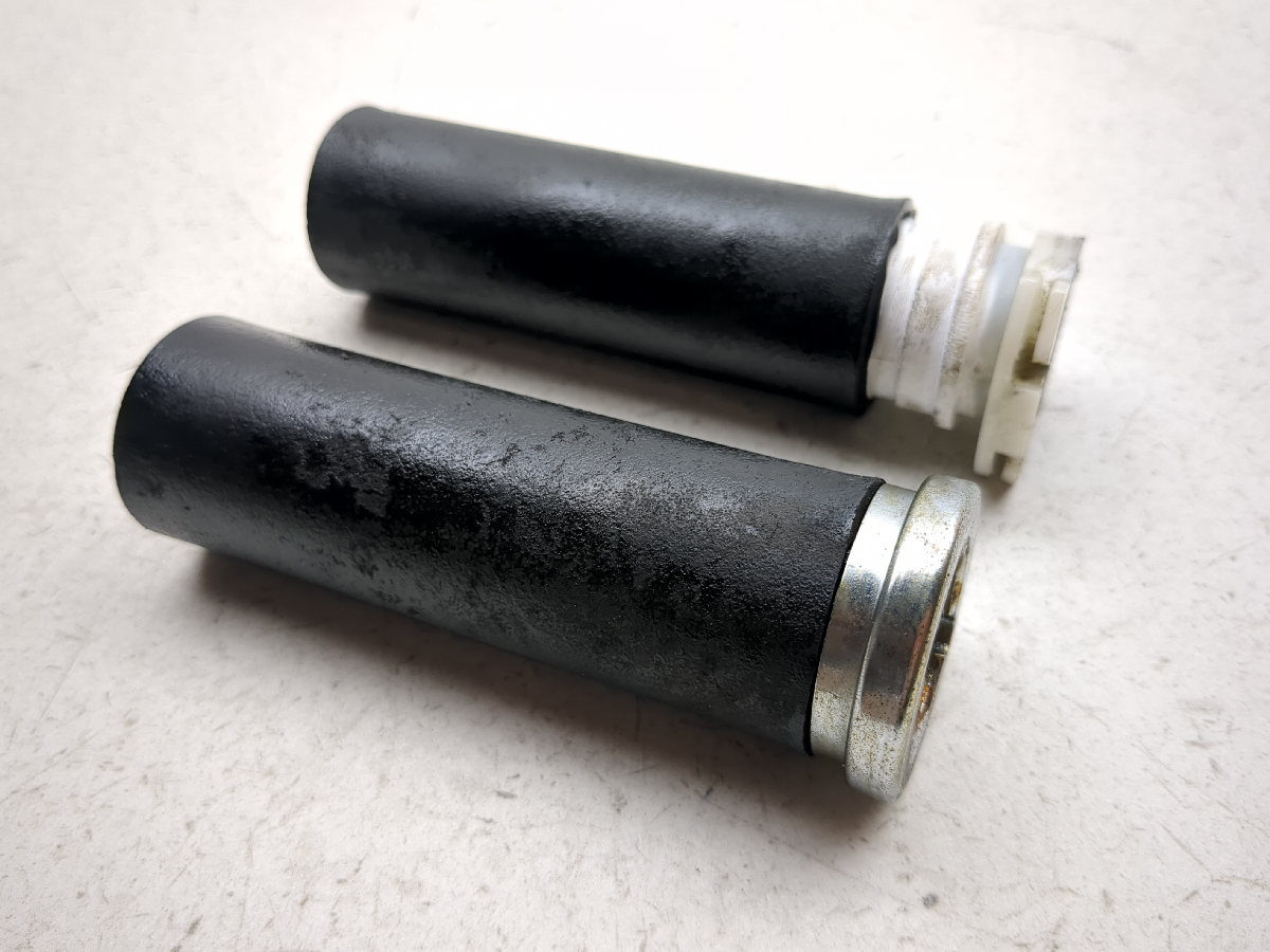91-93 Suzuki GSX1100 G GSX 1100 Throttle Tube And Grips