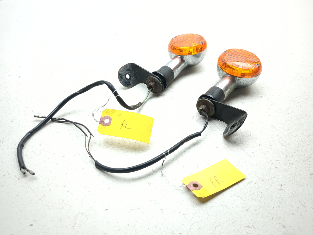 91-93 Suzuki GSX1100 G GSX 1100 Rear Turn Signal Flasher Indicator Light