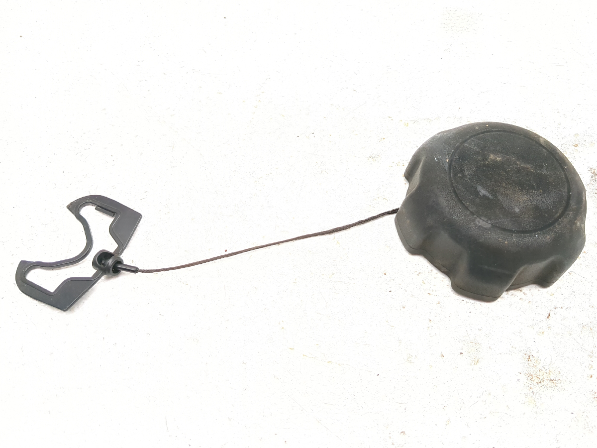 08-21 Kubota RTV 500 RTV500 Petrol Gas Fuel Tank Cap