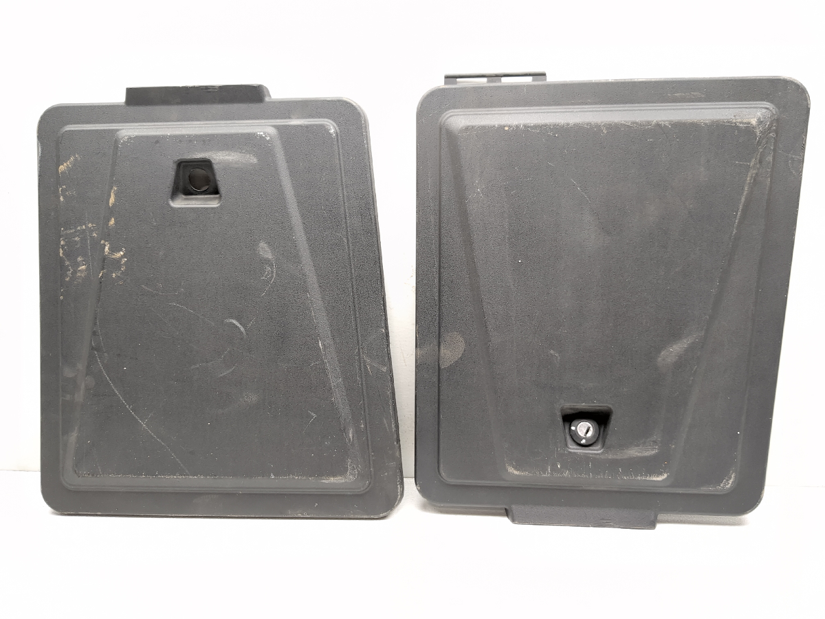 YOSA カーリスマット　ボルスターセット 21-24 Polaris Slingshot SL Storage Access Door Set Pair 5450033