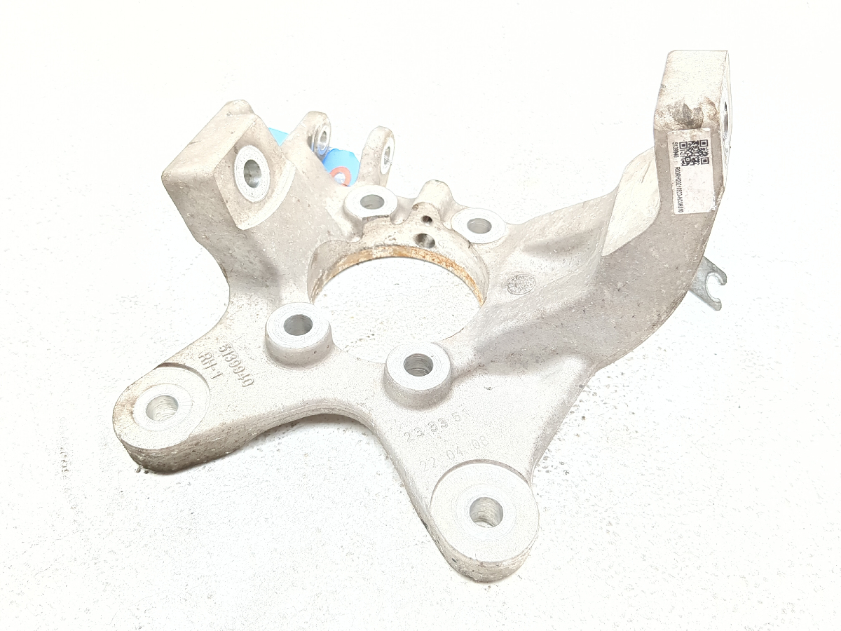 21-24 Polaris Slingshot SL Front Right Wheel Spindle Knuckle Carrier