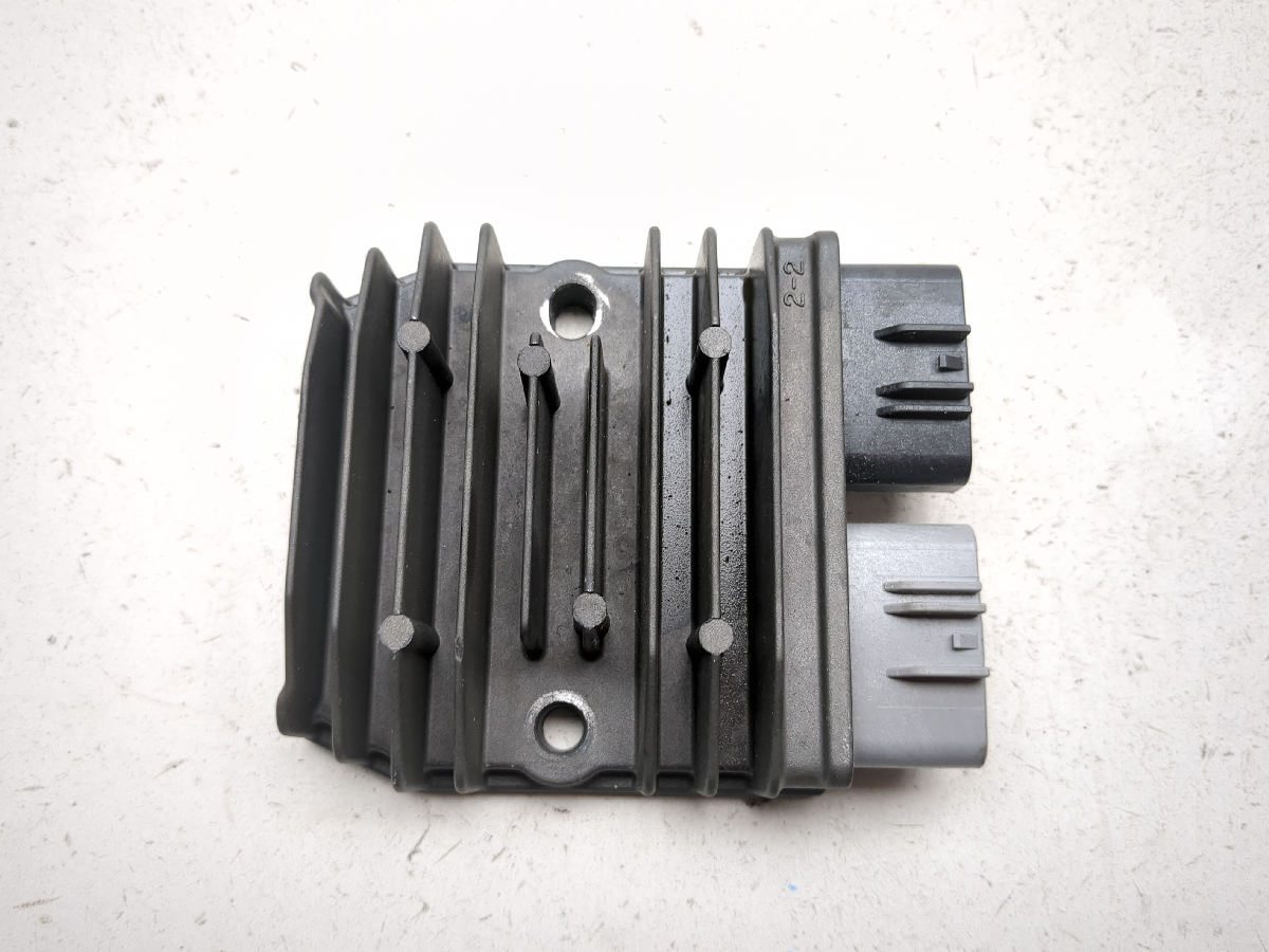 22-25 Yamaha YZF-R7 YZF R7  Voltage Regulator Rectifier SH821AA