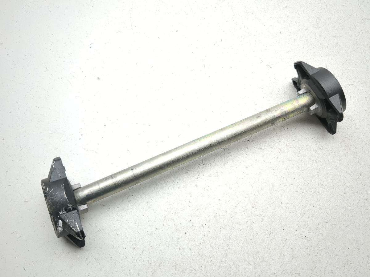 22-25 Yamaha YZF-R7 YZF R7 Rear Swing Arm Pivot Bolt