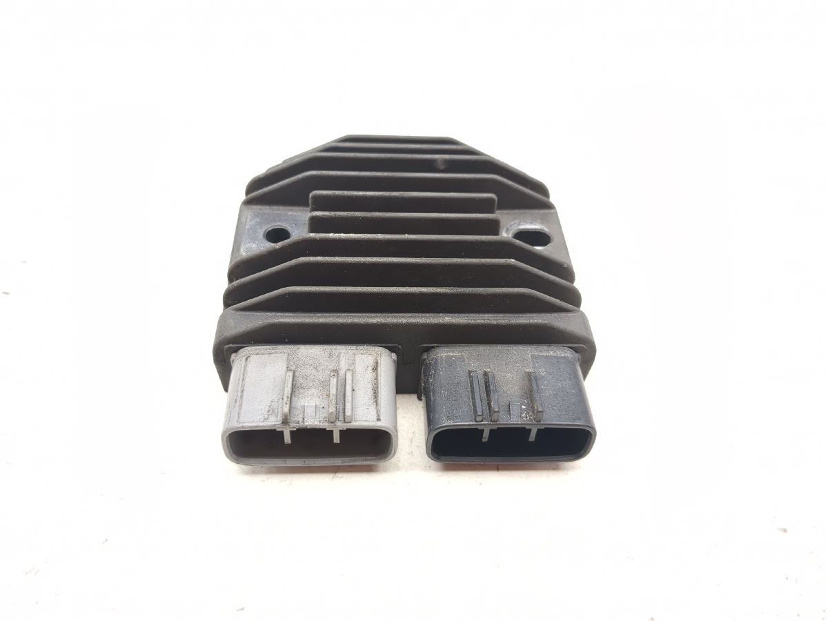 03-05 Yamaha FJR 1300 Front Voltage Regulator Rectifier FH001