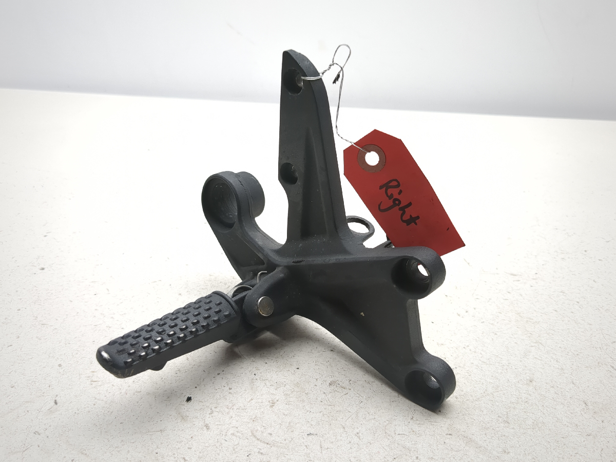 17-23 Honda CBR1000RR Right Front Driver Peg Rearset MT390-003