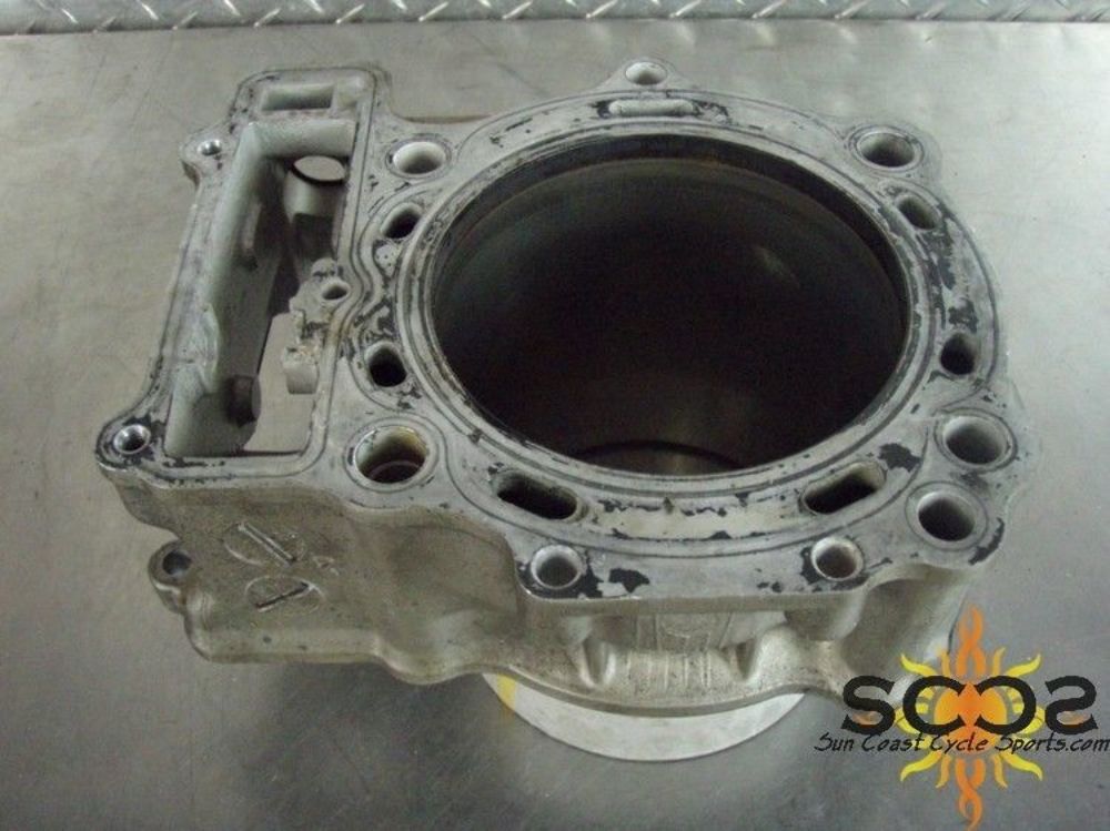 98 03 Suzuki TL1000 TL 1000 Rear Engine Cylinder Jug