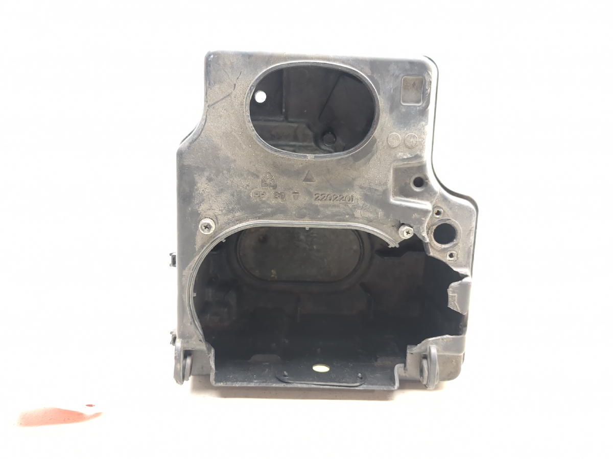 04-09 Triumph Rocket 3 III Intake Air Box Filter Cleaner 2202201