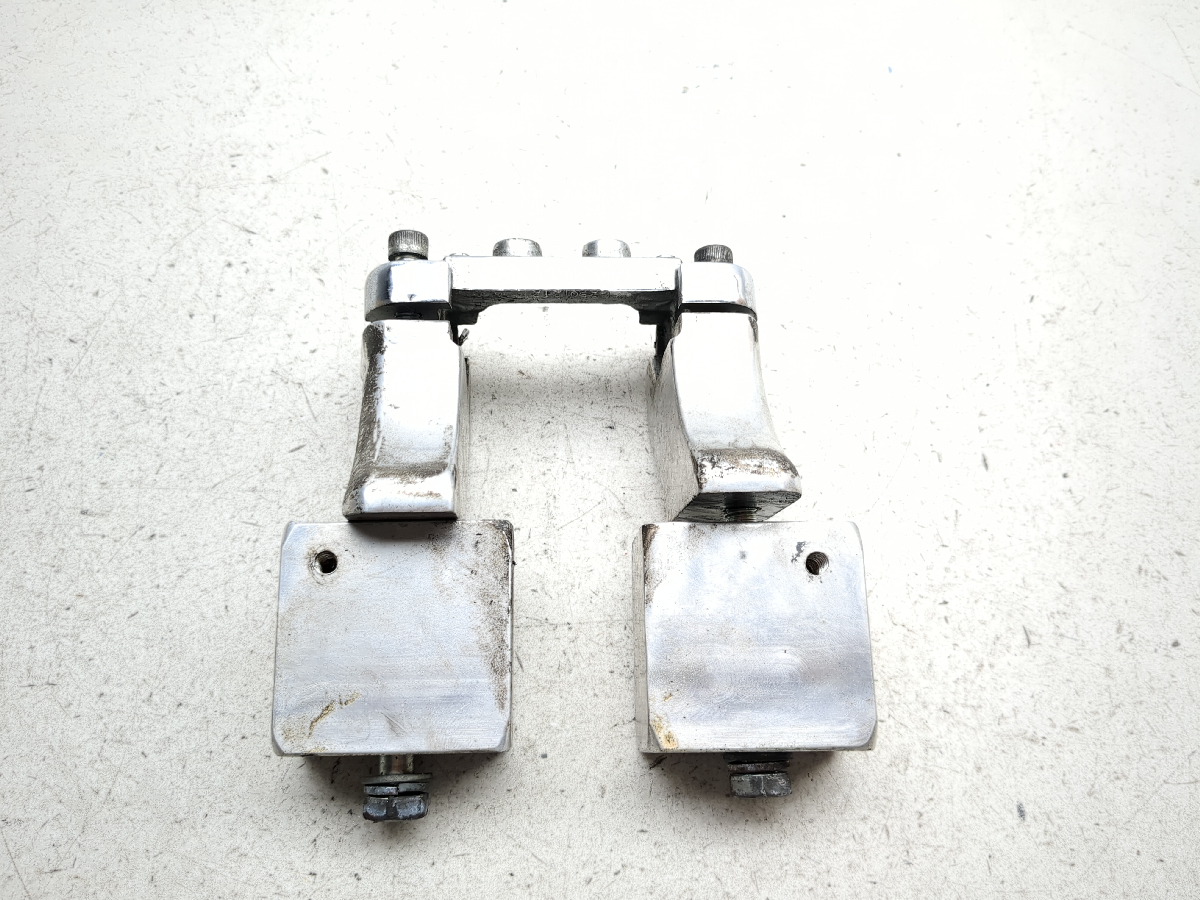 04-09 Triumph Rocket 3 III Handle Bar Handlebar Risers
