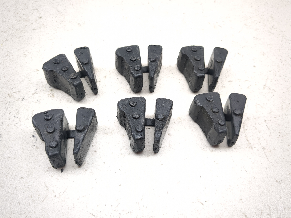 08-17 Yamaha Raider XV1900 CU Rear Wheel Cush Drive Sprocket Hub Rubbers