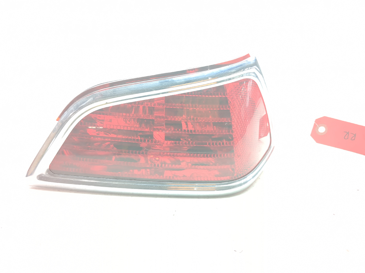 01-05 Honda Goldwing 1800 GL1800 Rear Right Taillight Tail Brake Light Lamp Lens